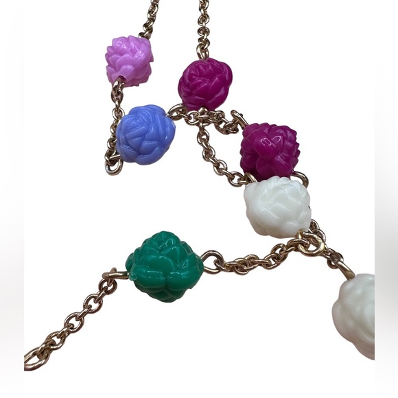 Talbots Carved Flower Jewelry Set NWOT 2 Necklaces + Earrings Gift Spring Look - Picture 4 of 8